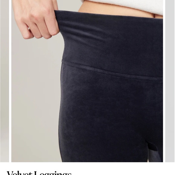 Spanx velvet leggings in navy blue size small. nwt. - Picture 5 of 11